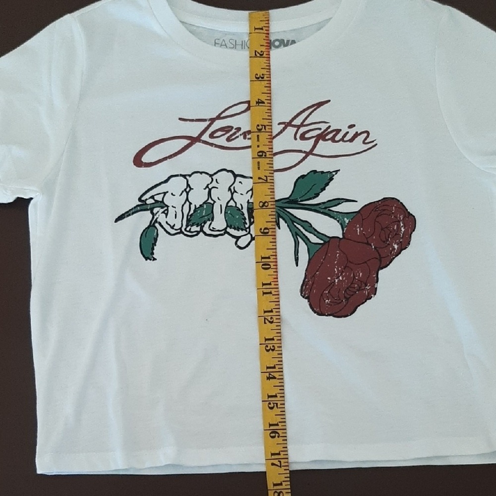 Fashion Nova Love Again Skeleton Hand Rose Graphic Tee White Short Sleeve Crop - Picture 5 of 5